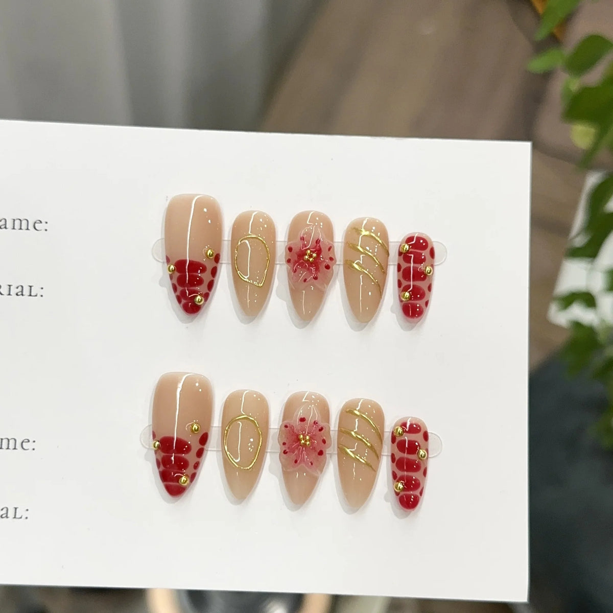 Press-On Nail Set Dahlia Floral Peel-And-Stick Long-Lasting Wear