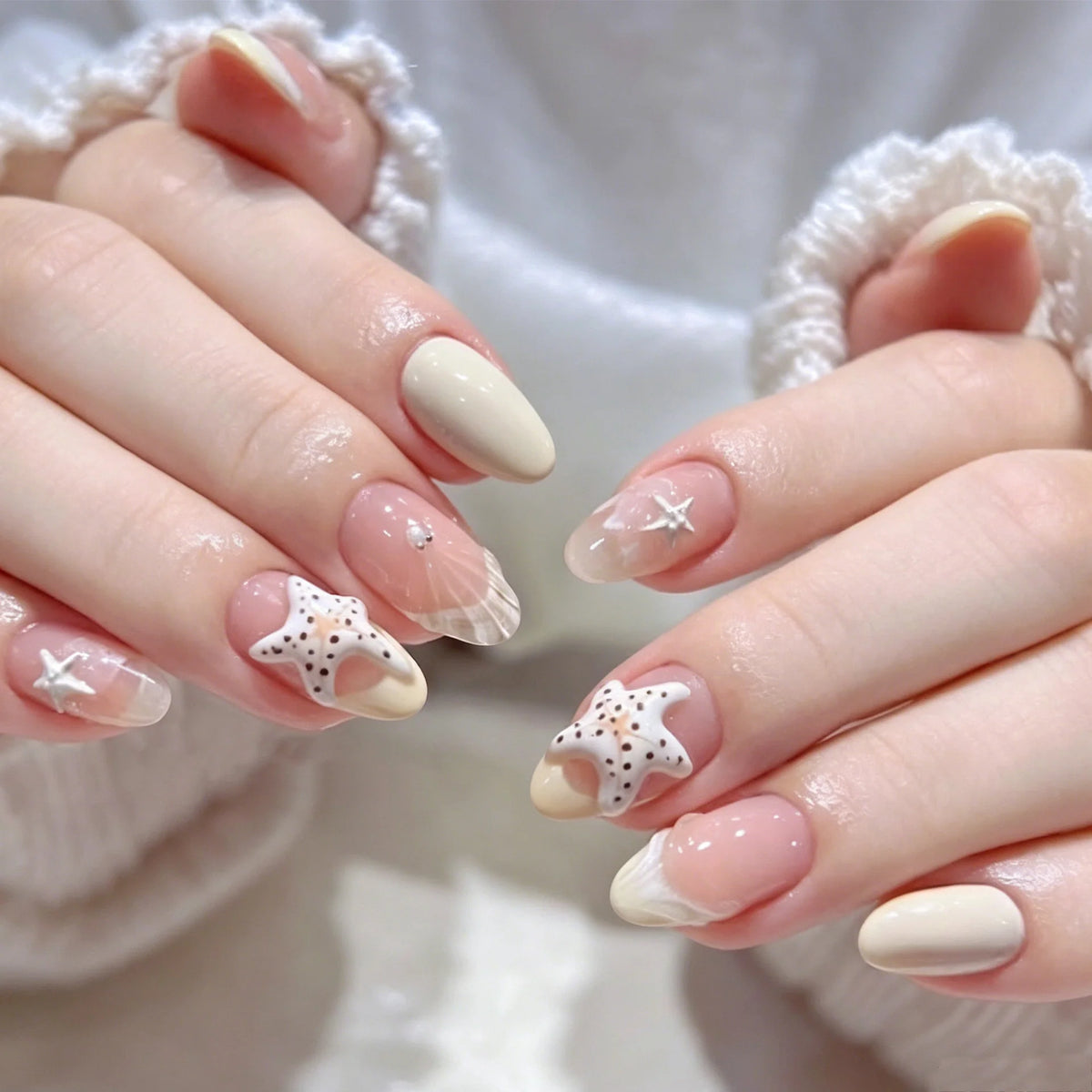 Press-On Nail Set Decorative Designs Multiple Sizes