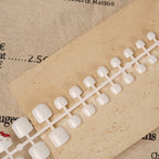 Press-On Nail Set Elegant Accent Reusable & Easy Application