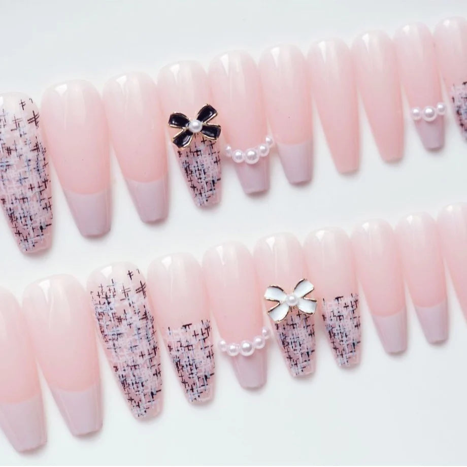 Press-On Nail Set Elegant Bow Accents Comfort Fit
