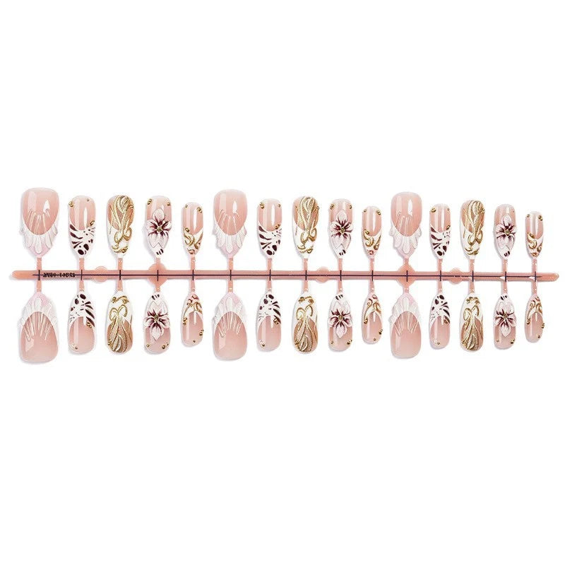 Press-On Nail Set Elegant Gold Accents Easy-Apply & Reusable