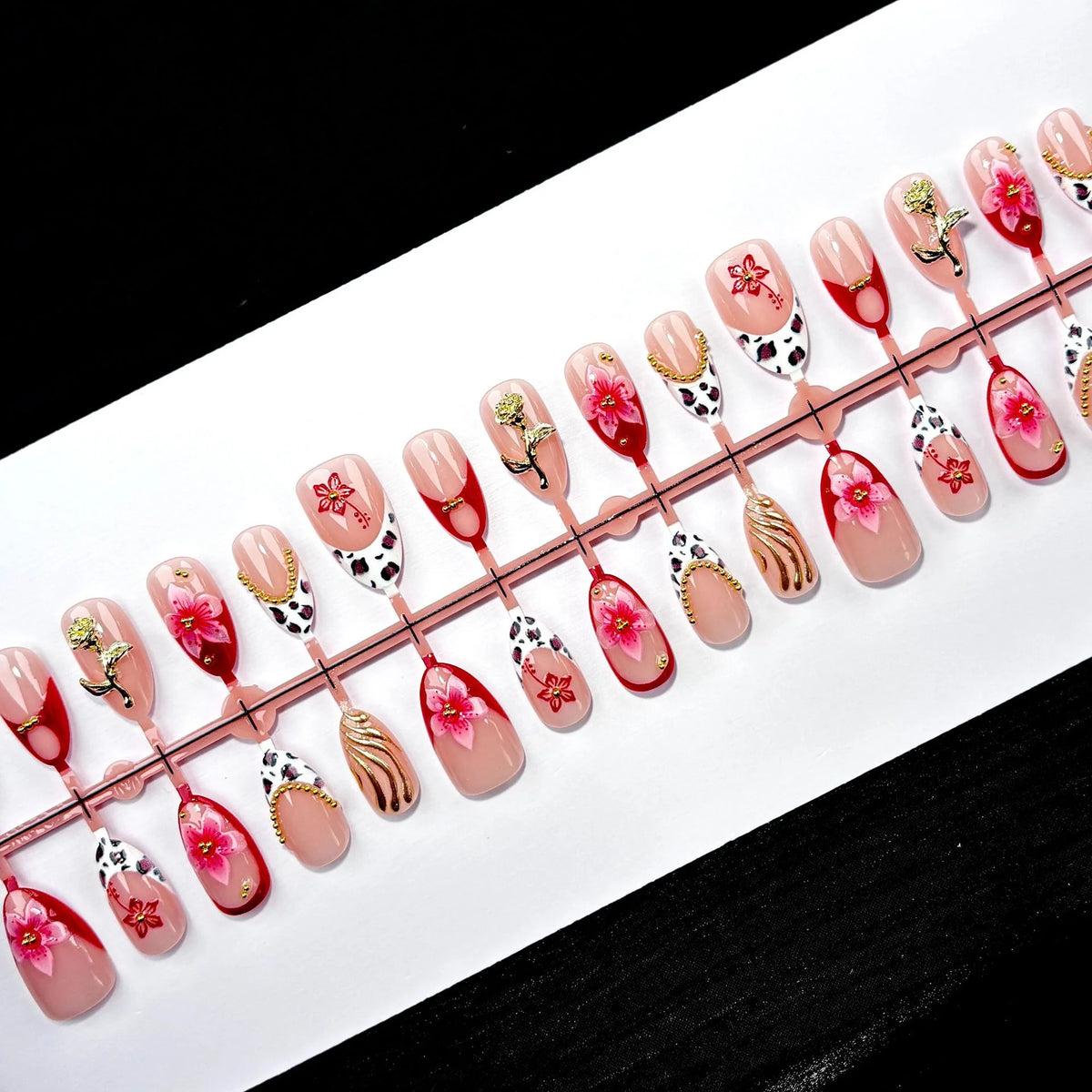 Press-On Nail Set Floral 24 Piece Peel And Press