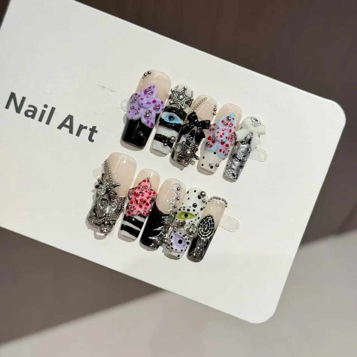 Press-On Nail Set Floral & Abstract 24-Piece With Glue