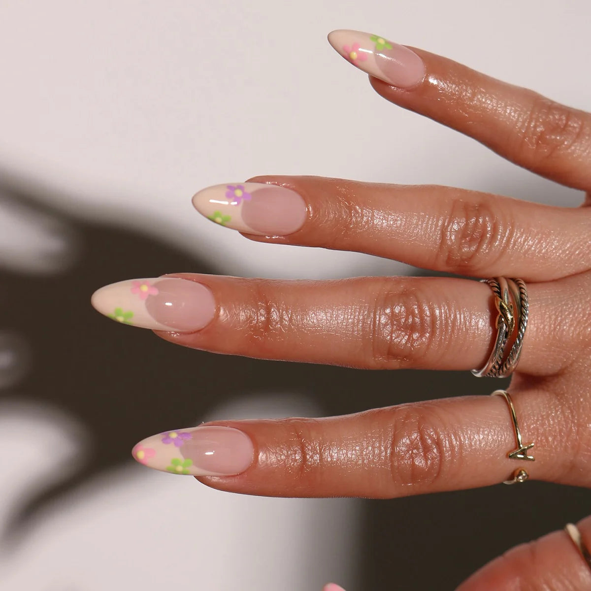Press-On Nail Set Floral Accent Peel-And-Stick