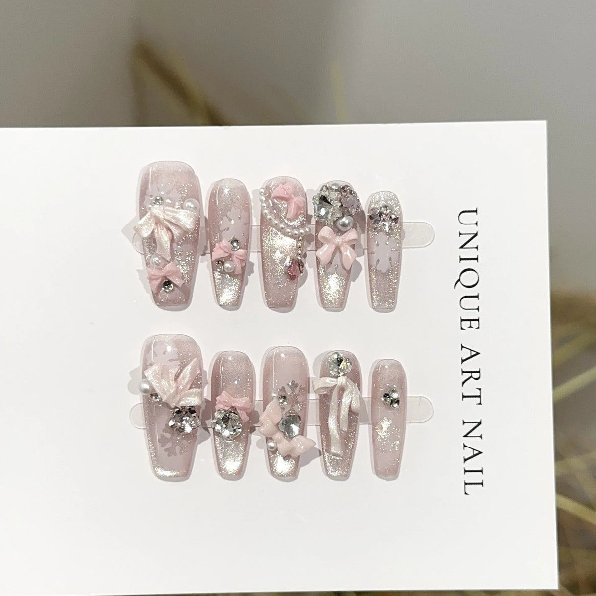 Press-On Nail Set Floral Accents & Easy Application