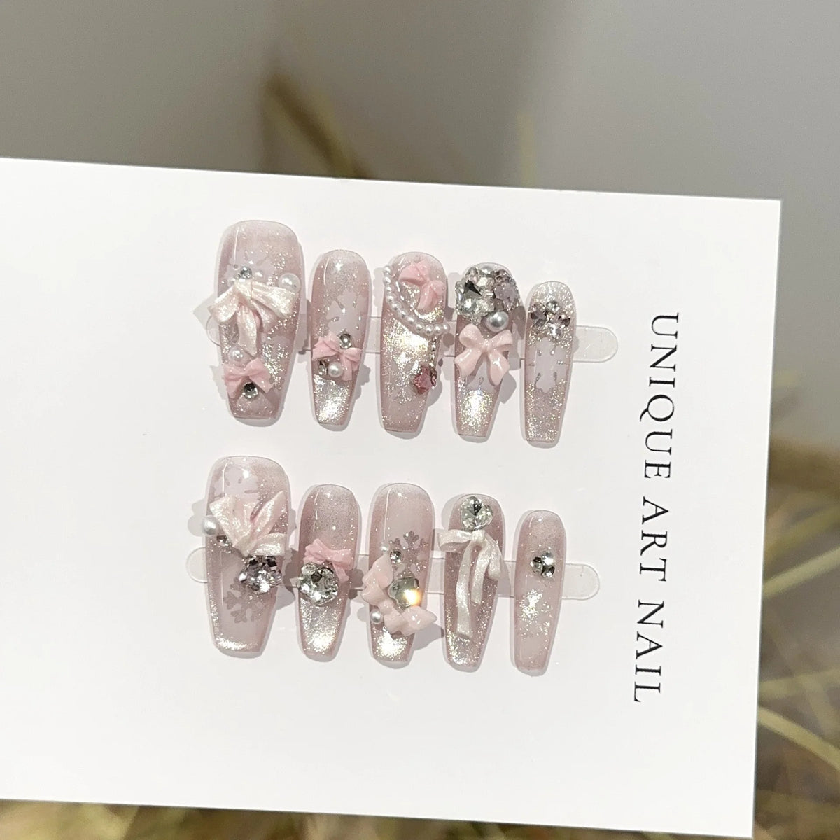 Press-On Nail Set Floral Accents & Easy Application