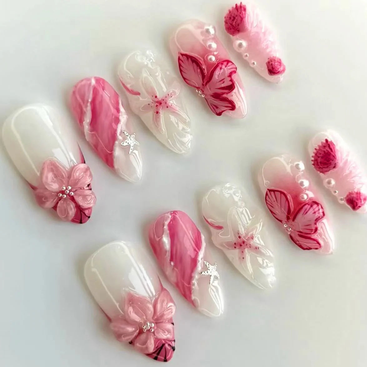 Press-On Nail Set Floral Accents Glossy Finish