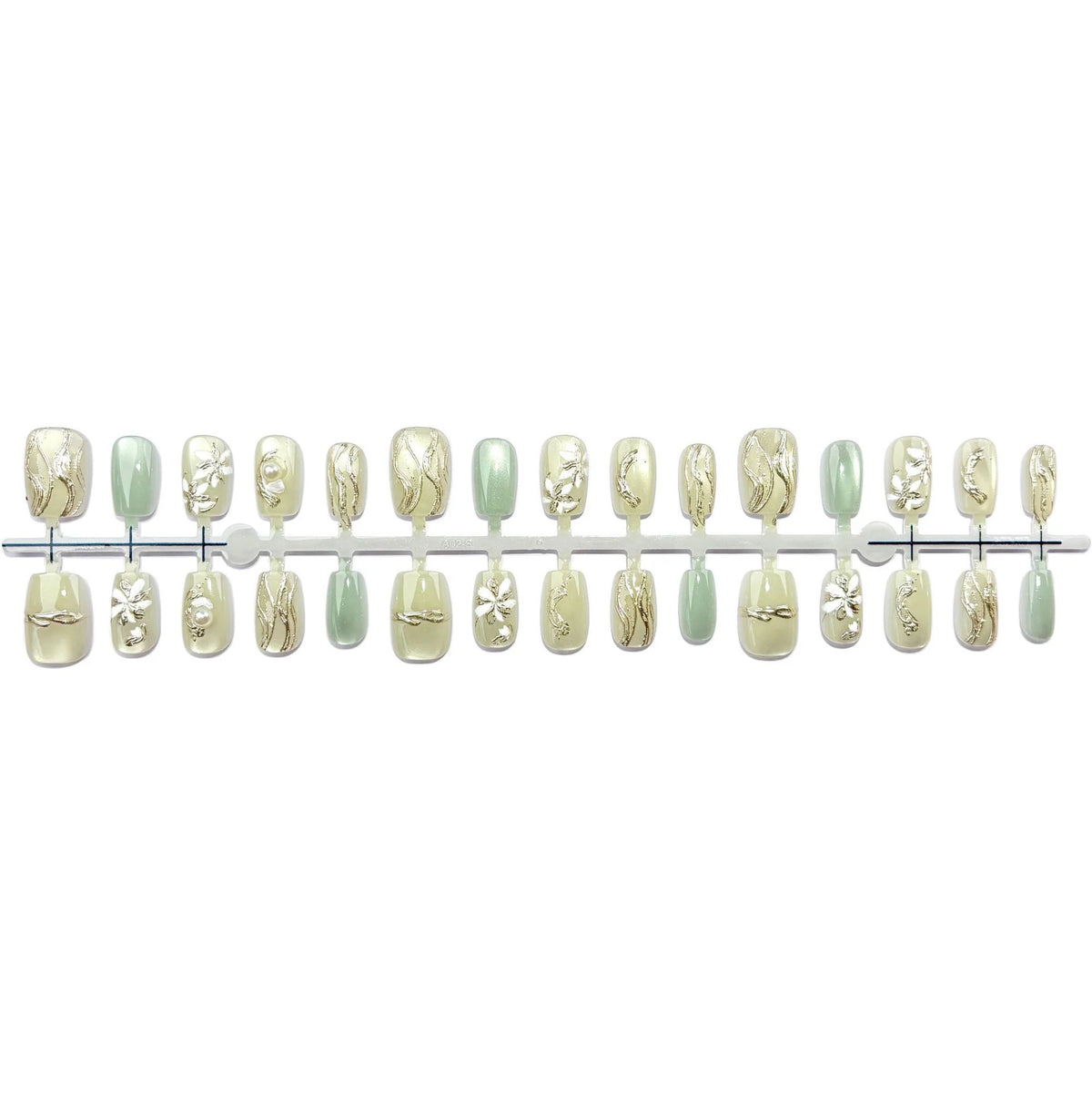 Press-On Nail Set Floral Accents & Long-Lasting Wear