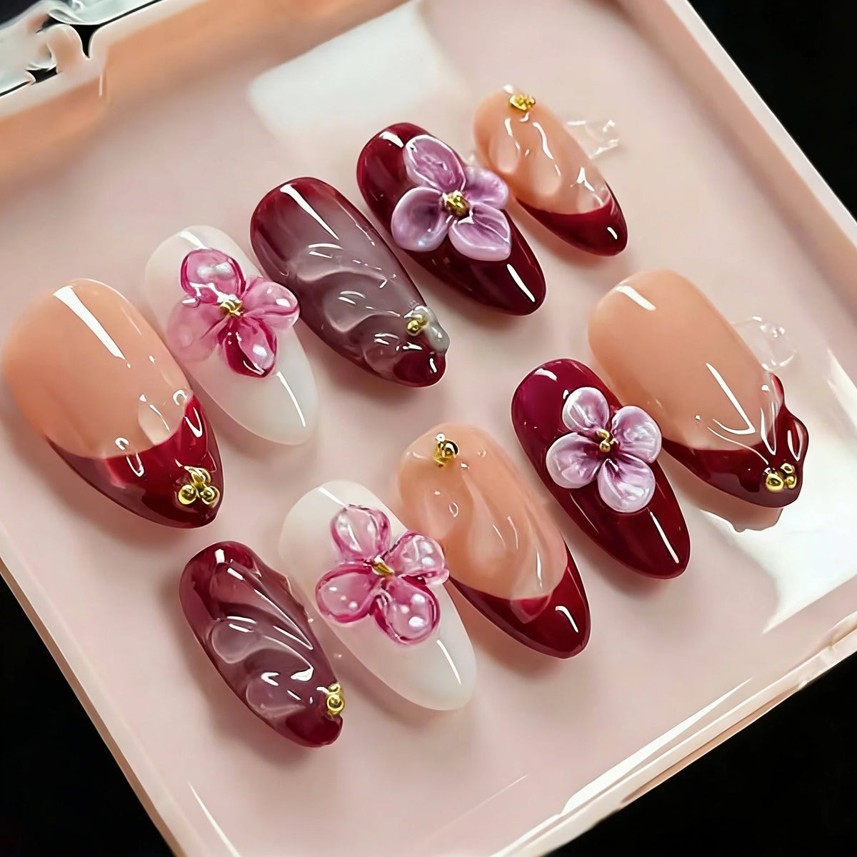 Press-On Nail Set Floral Accents Reusable & Easy Application