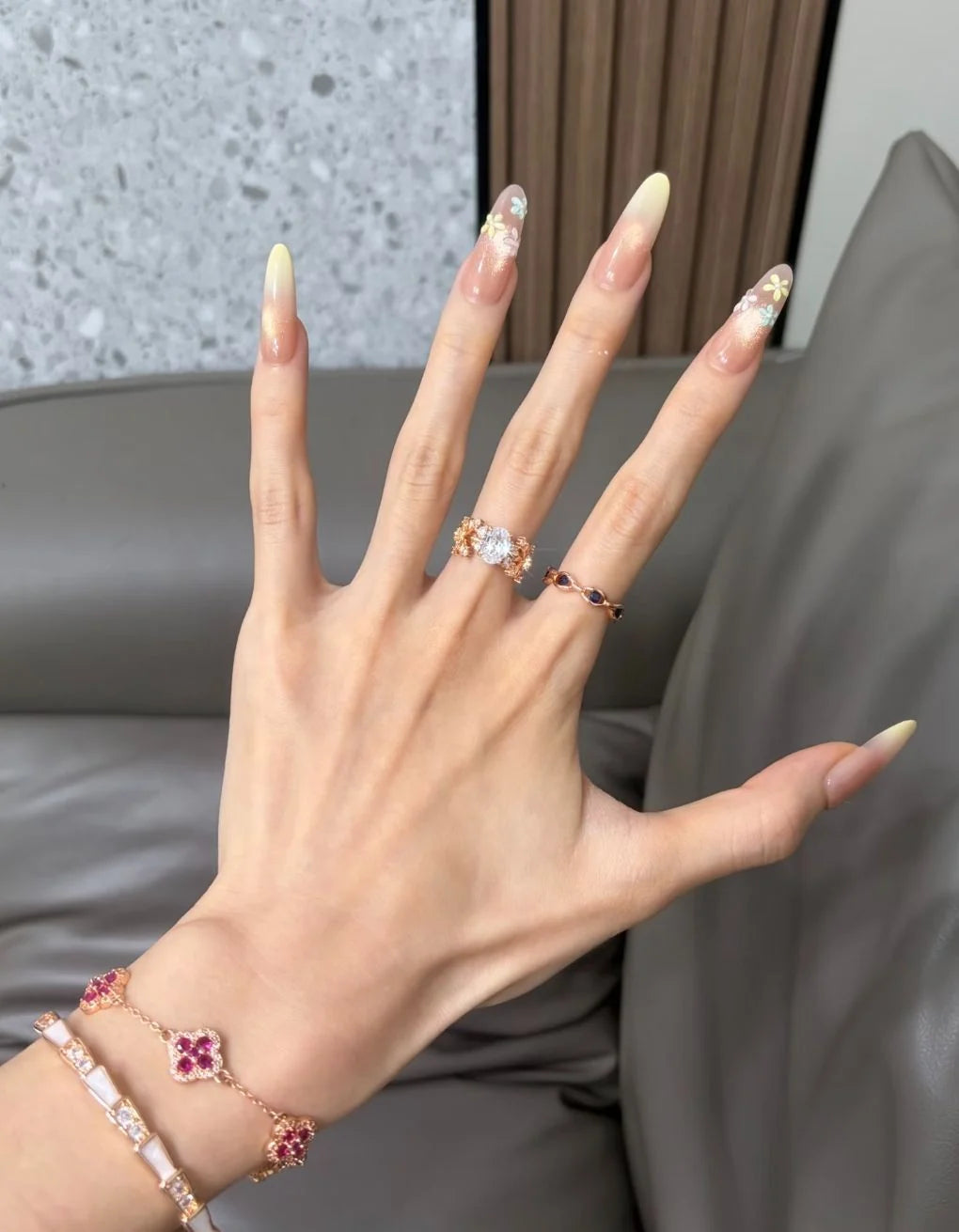 Press-On Nail Set Floral Almond Reusable