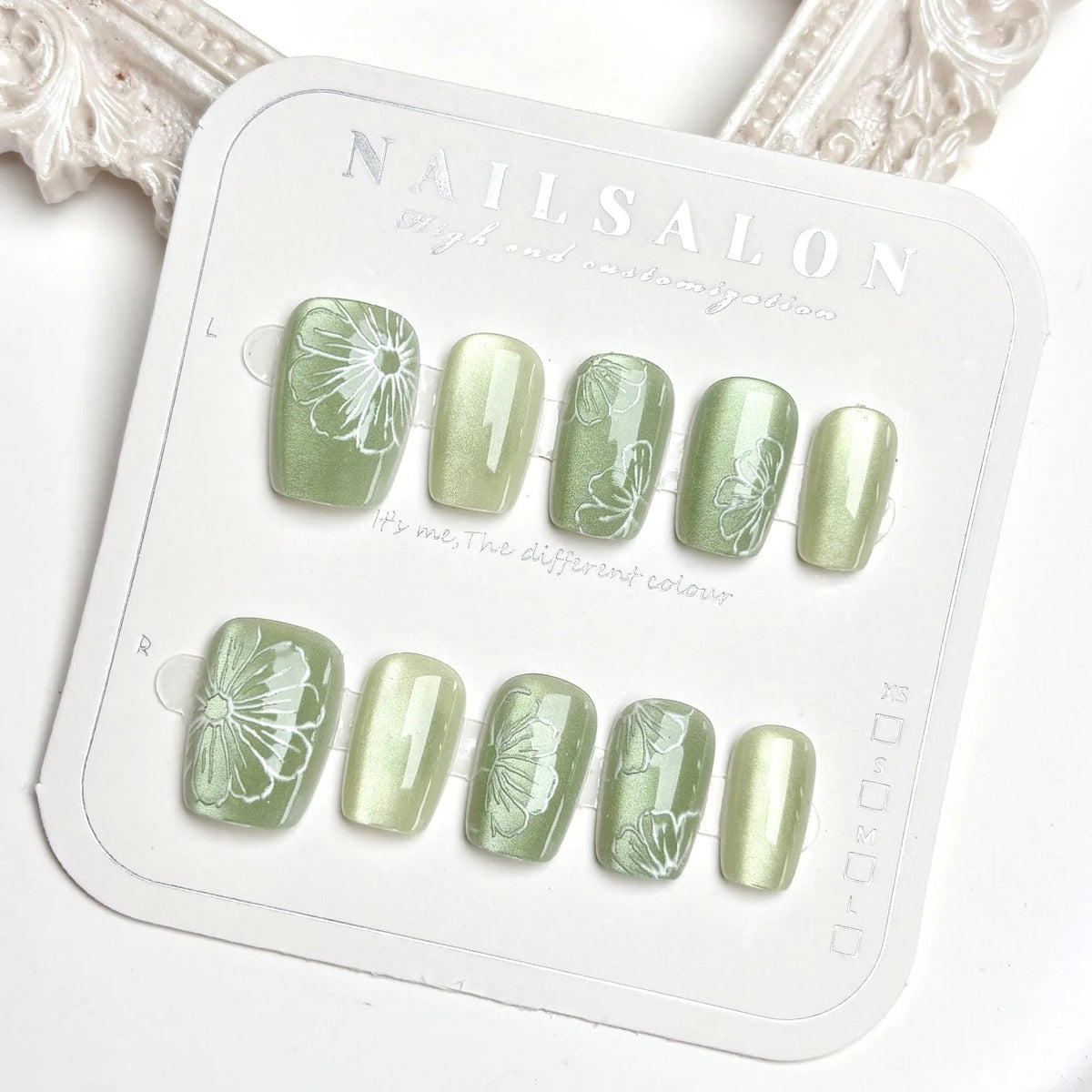 Press-On Nail Set Floral Art Quick Application