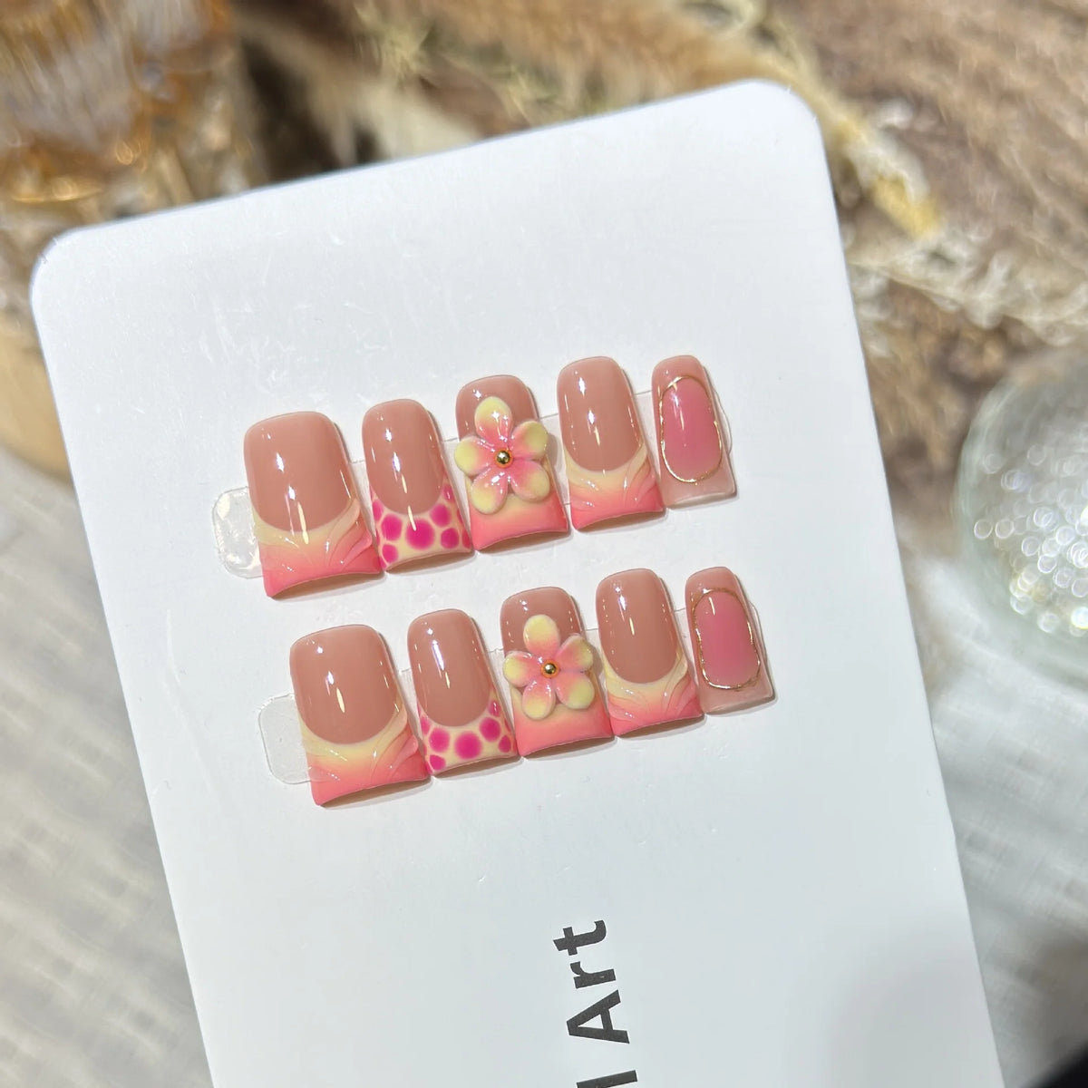 Press-On Nail Set Floral Art Reusable & Long-Lasting