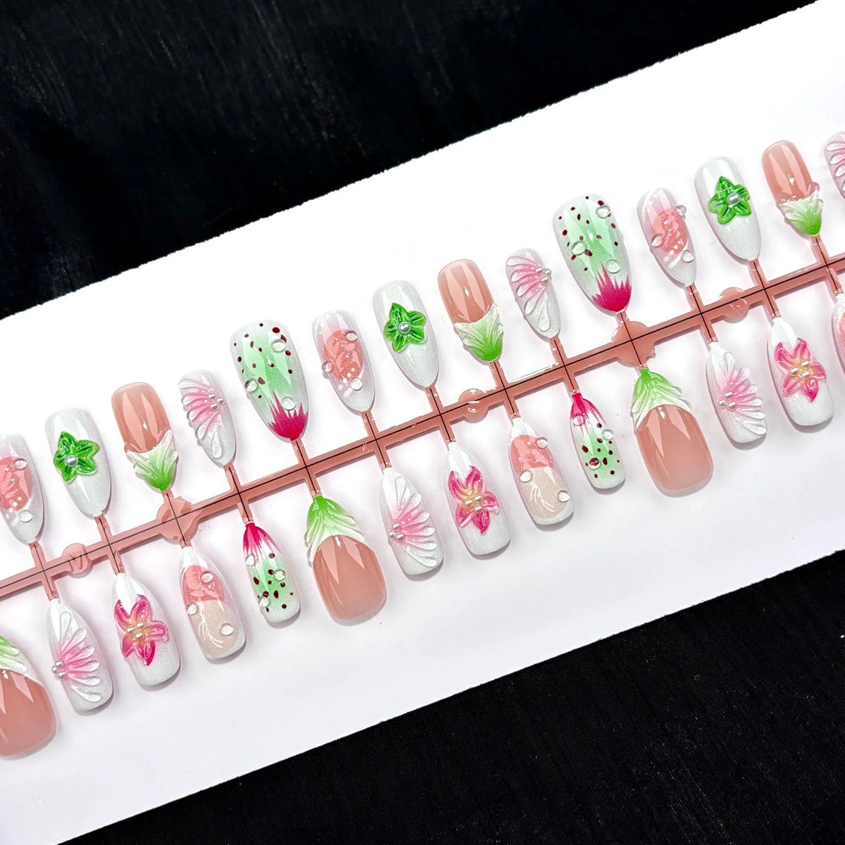 Press-On Nail Set Floral Artwork Durable Chip-Resistant