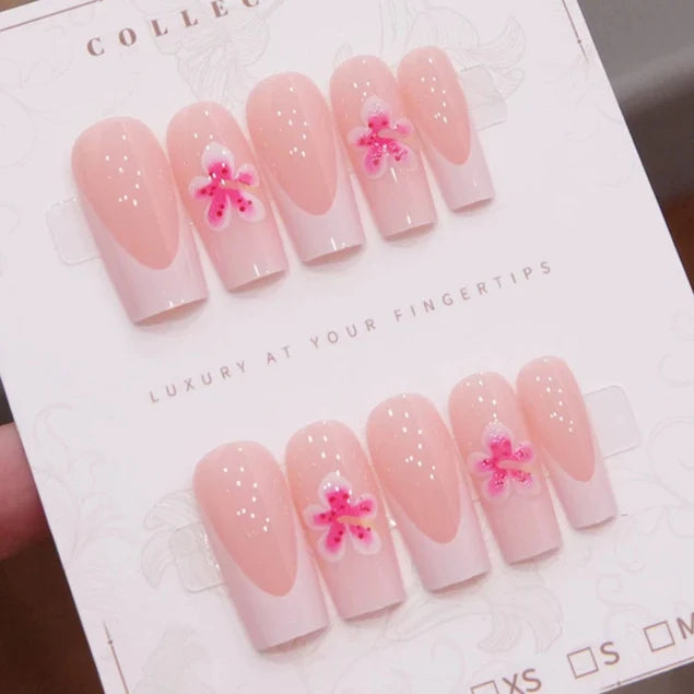 Press-On Nail Set Floral Design 24-Piece
