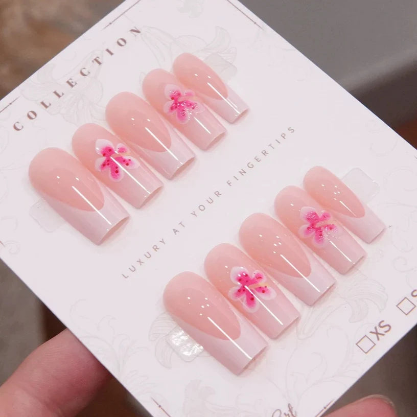 Press-On Nail Set Floral Design 24-Piece