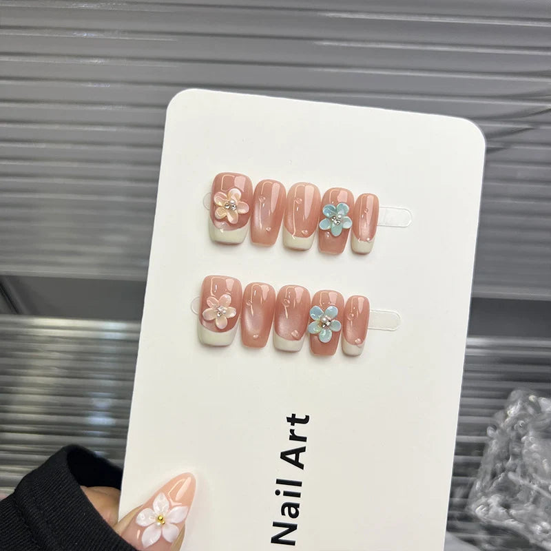 Press-On Nail Set Floral Design Adhesive Backing & Long-Lasting