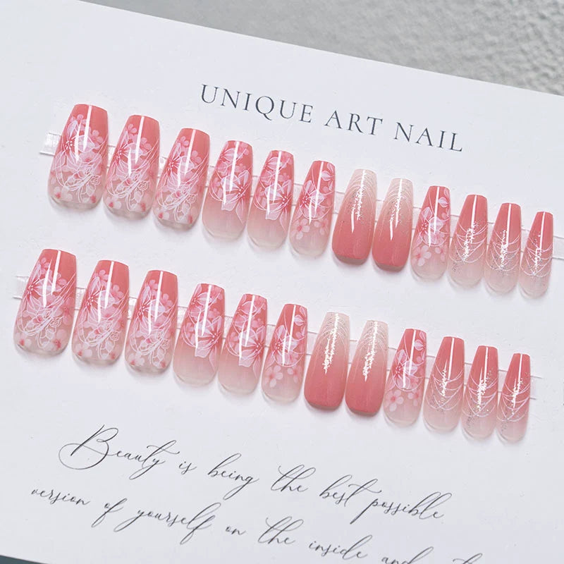 Press-On Nail Set Floral Design & Chip-Resistant
