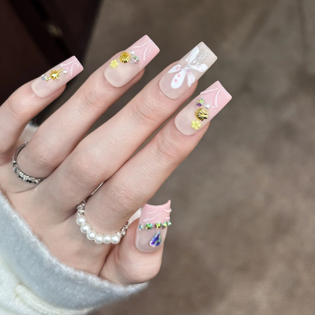 Press-On Nail Set Floral Design & Crystal Accents Reusable