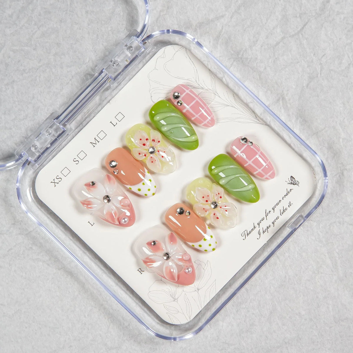 Press-On Nail Set Floral Design Custom Fit