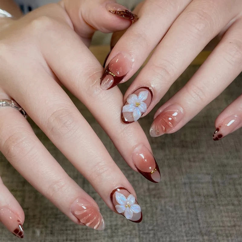 Press-On Nail Set Floral Design & Easy Application