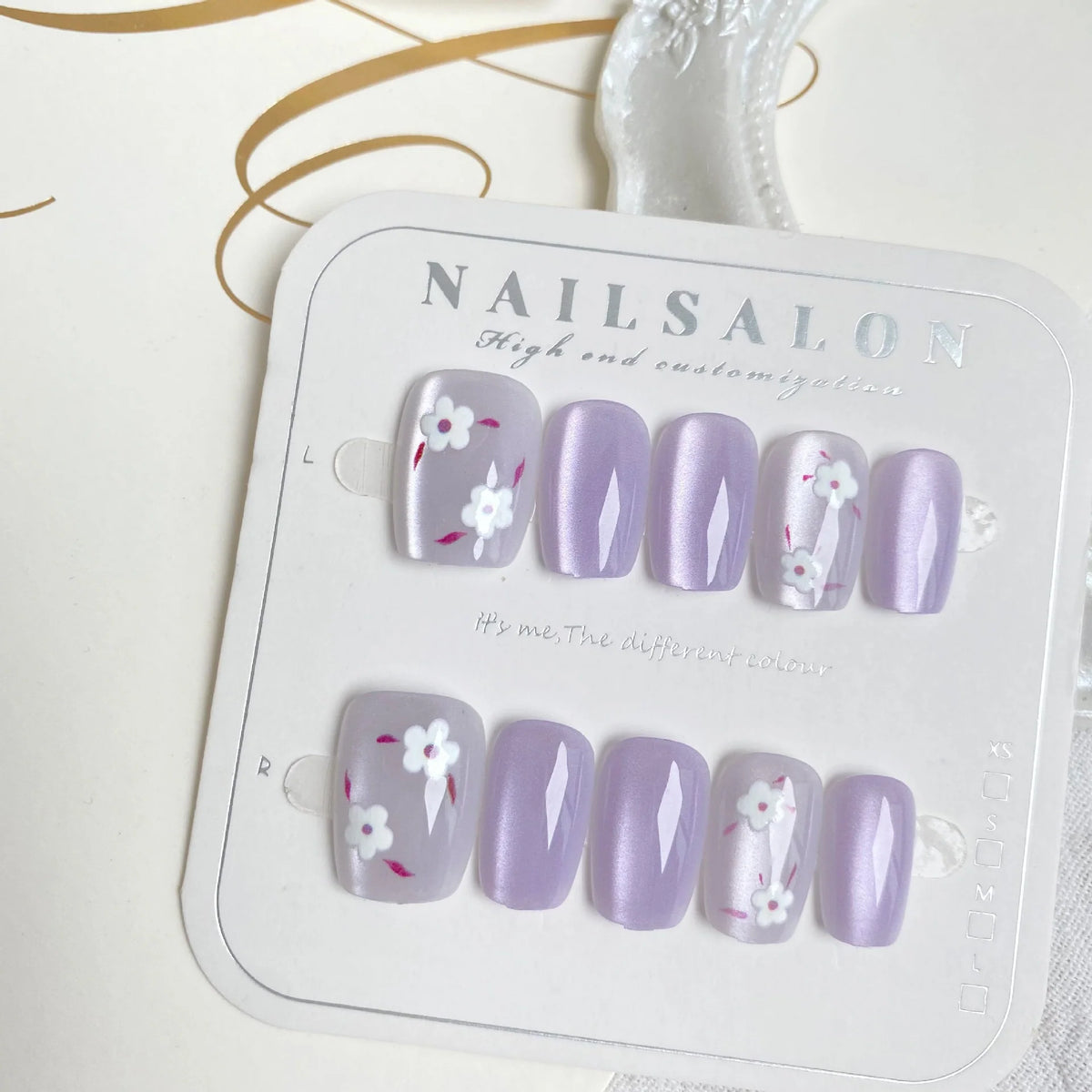 Press-On Nail Set Floral Design & Easy Application