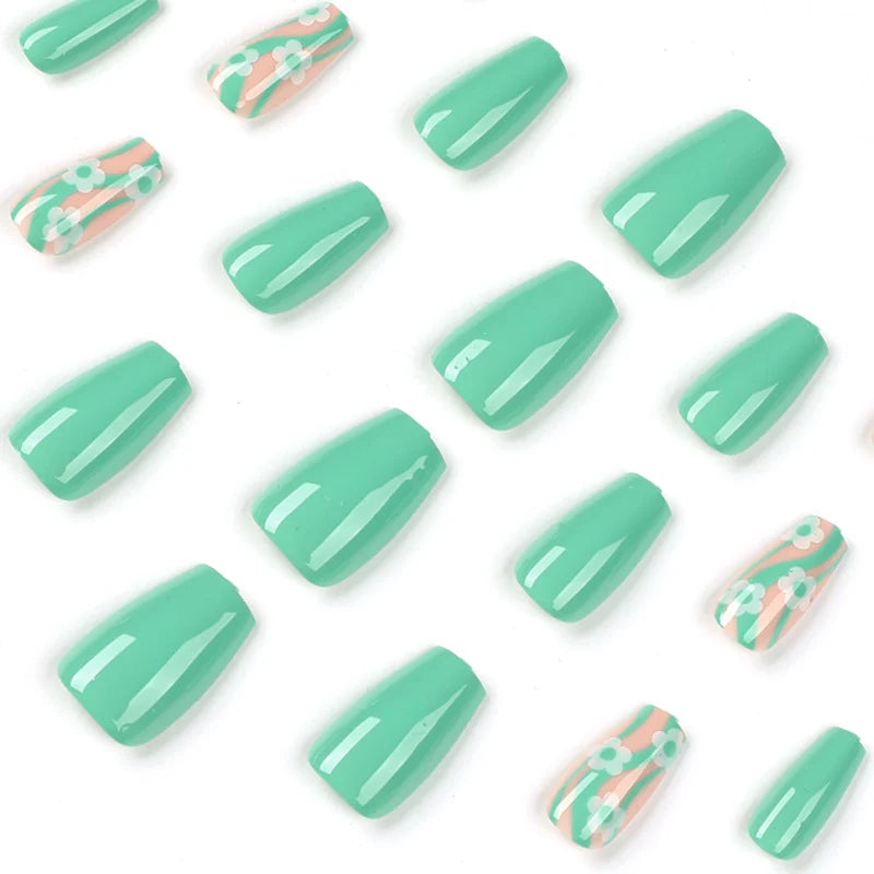 Press-On Nail Set Floral Design Easy Application