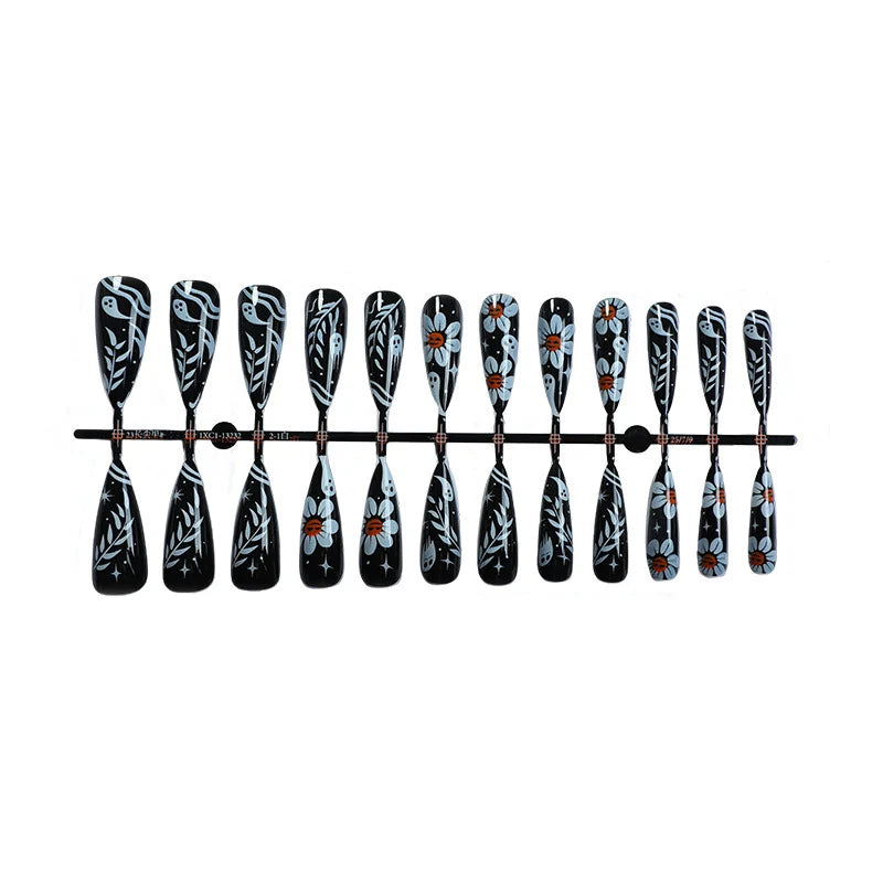 Press-On Nail Set Floral Design & Easy Application