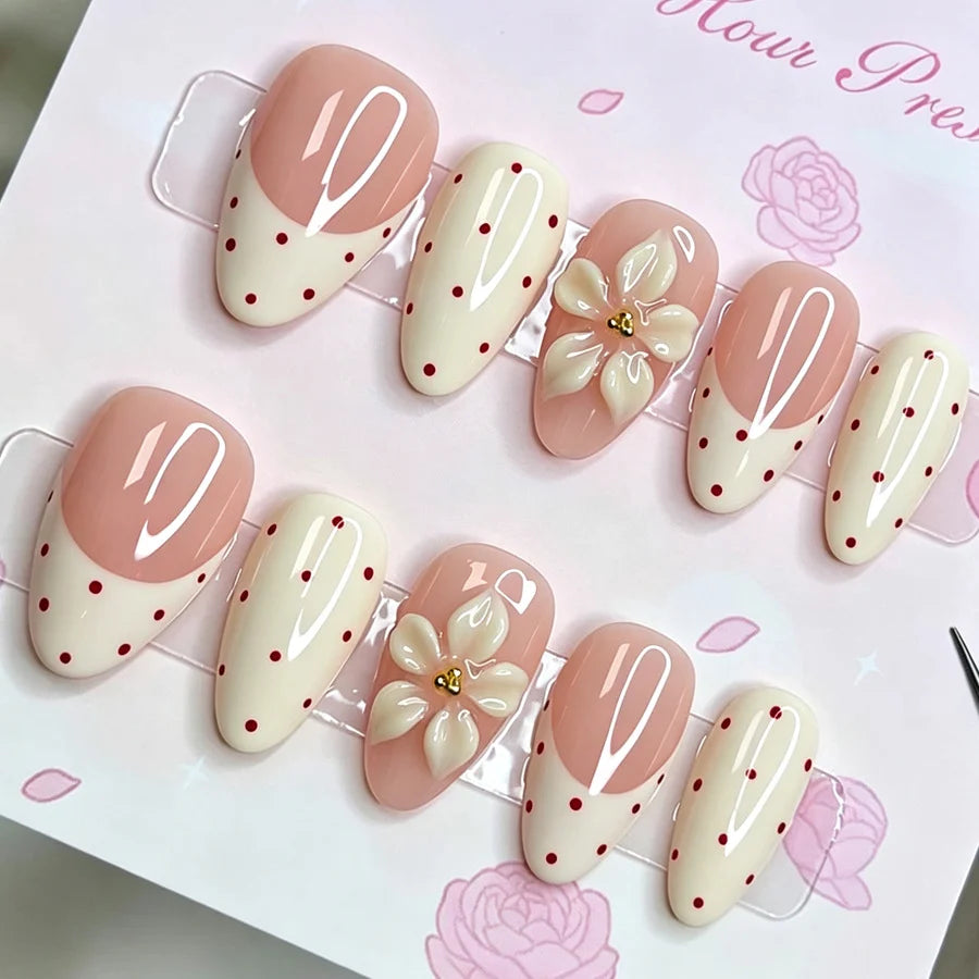 Press-On Nail Set Floral Design Easy Application & Long-Lasting