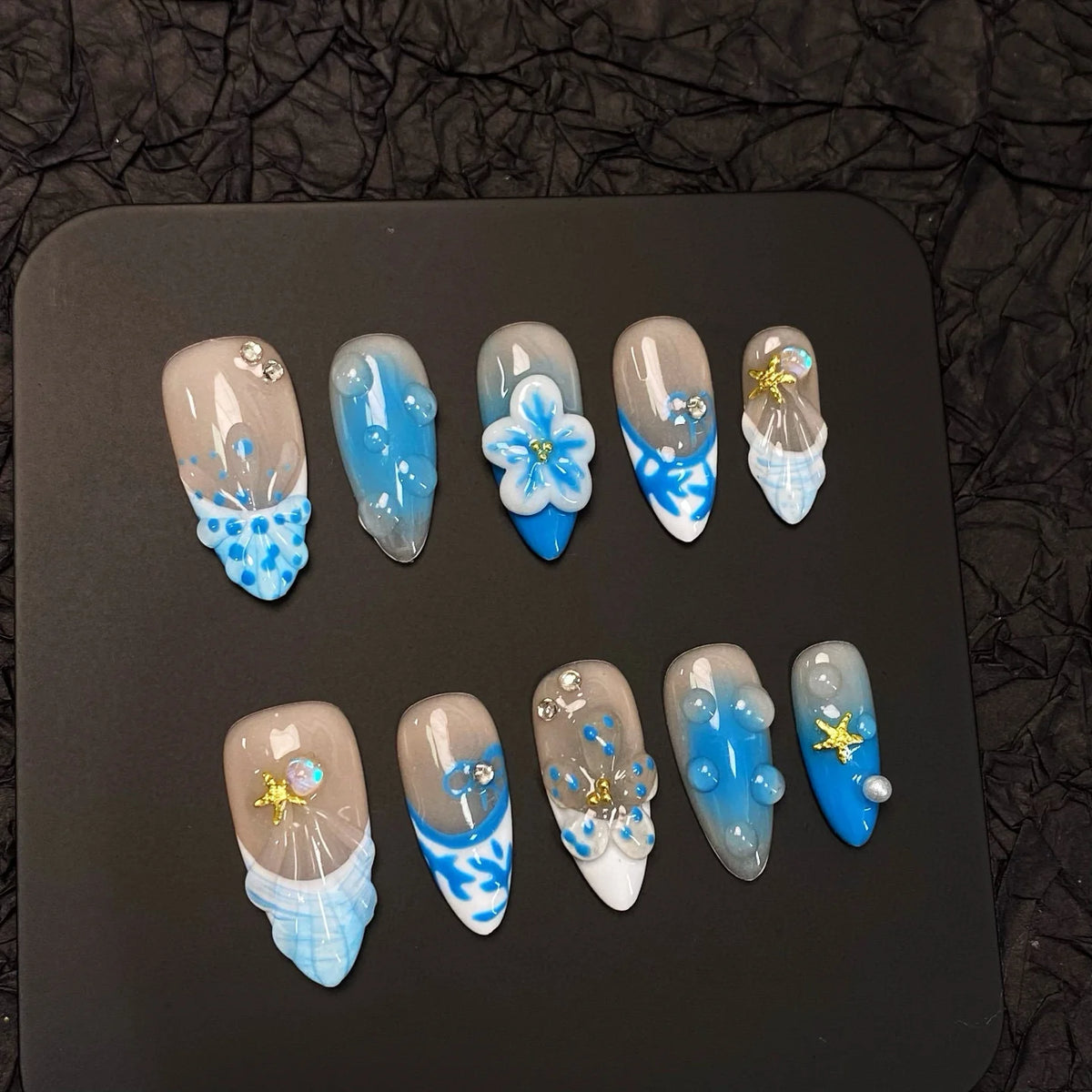 Press-On Nail Set Floral Design Easy Application & Long-Lasting