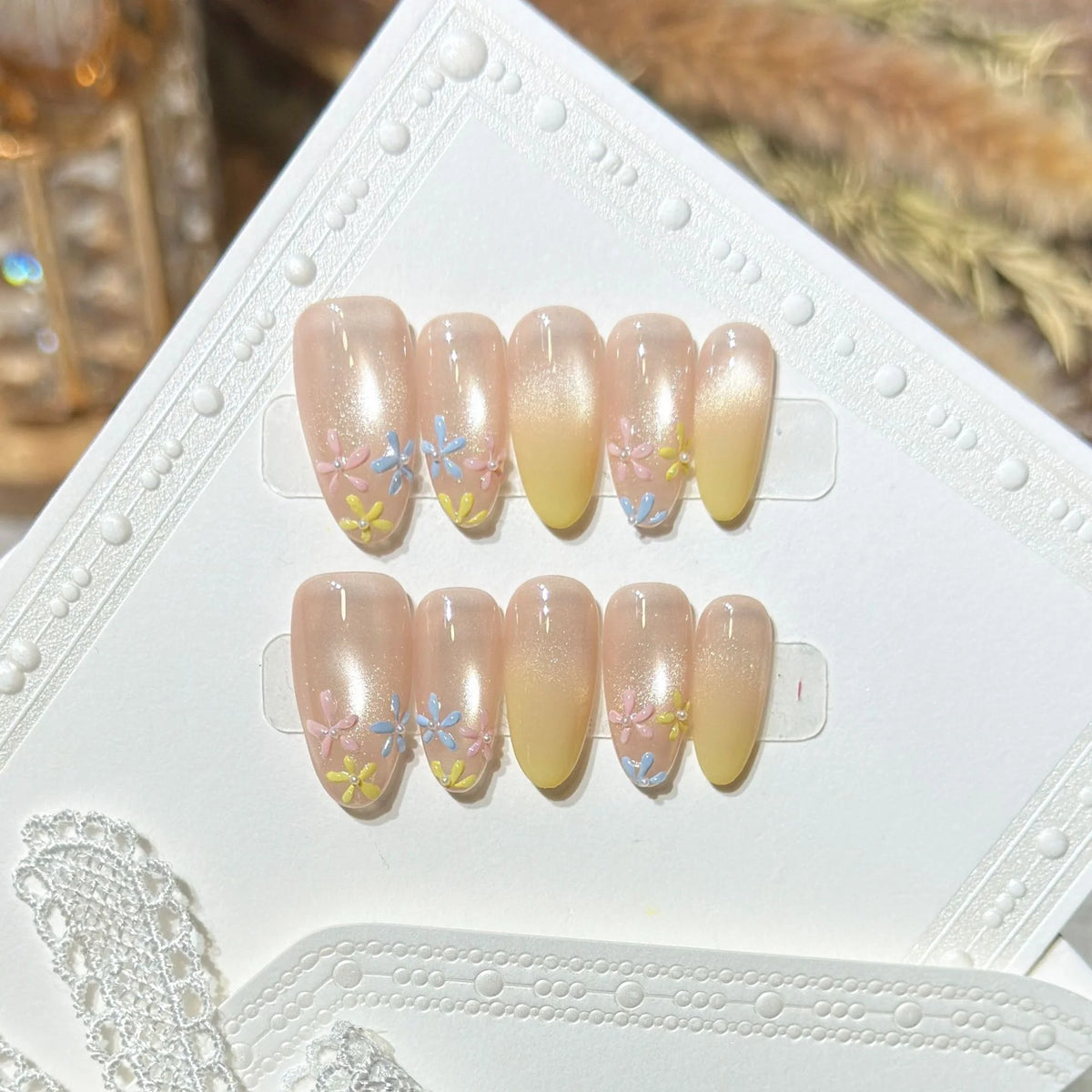 Press-On Nail Set Floral Design Easy Application Long-Lasting Wear
