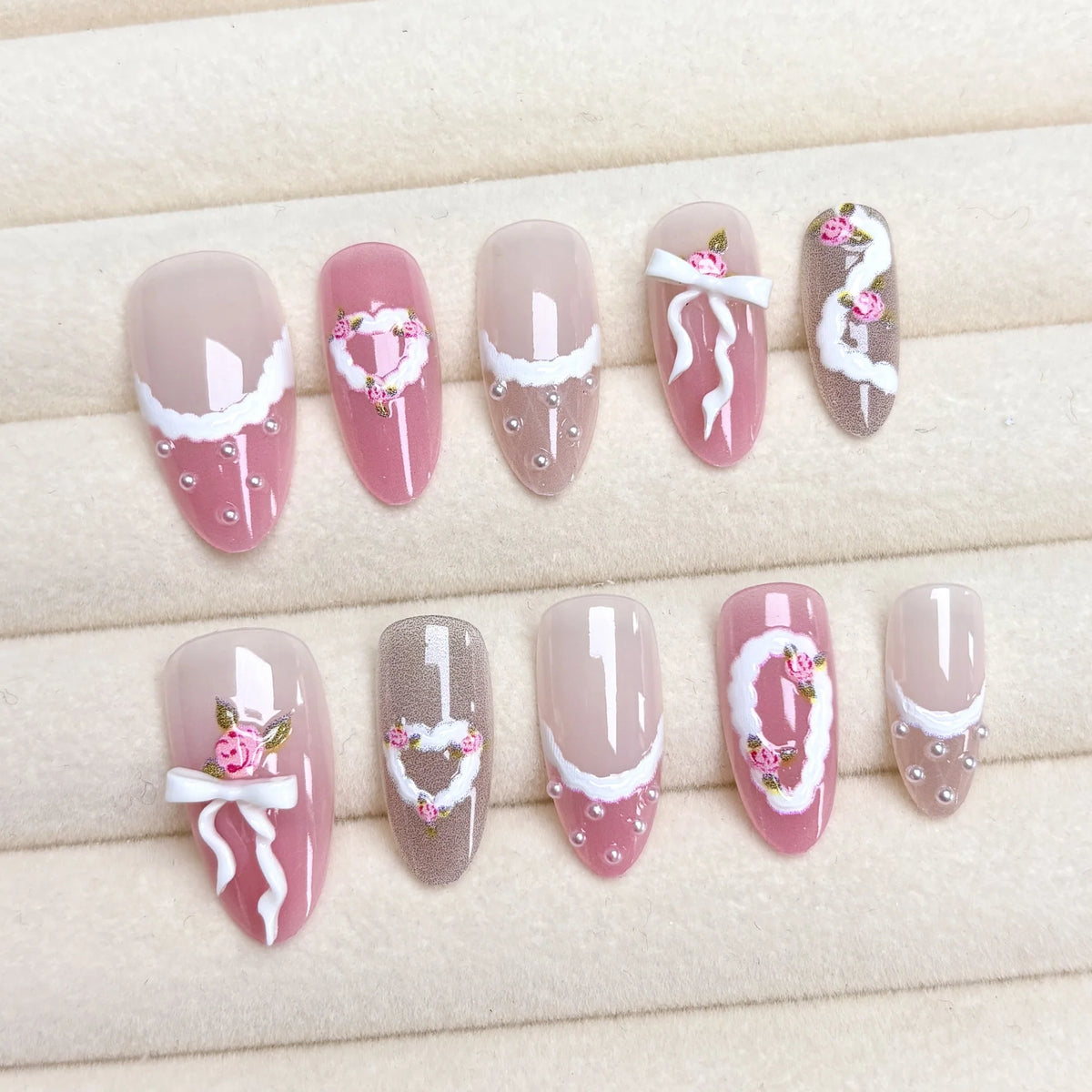 Press-On Nail Set Floral Design Easy Application & Long-Lasting Wear