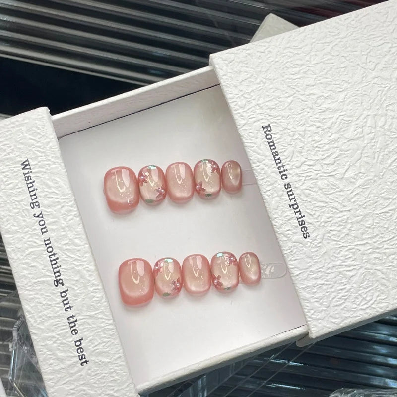 Press-On Nail Set Floral Design Easy Application & Reusable