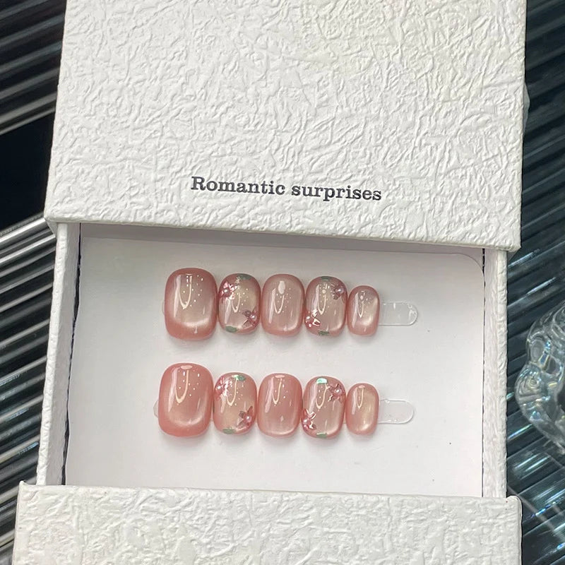 Press-On Nail Set Floral Design Easy Application & Reusable