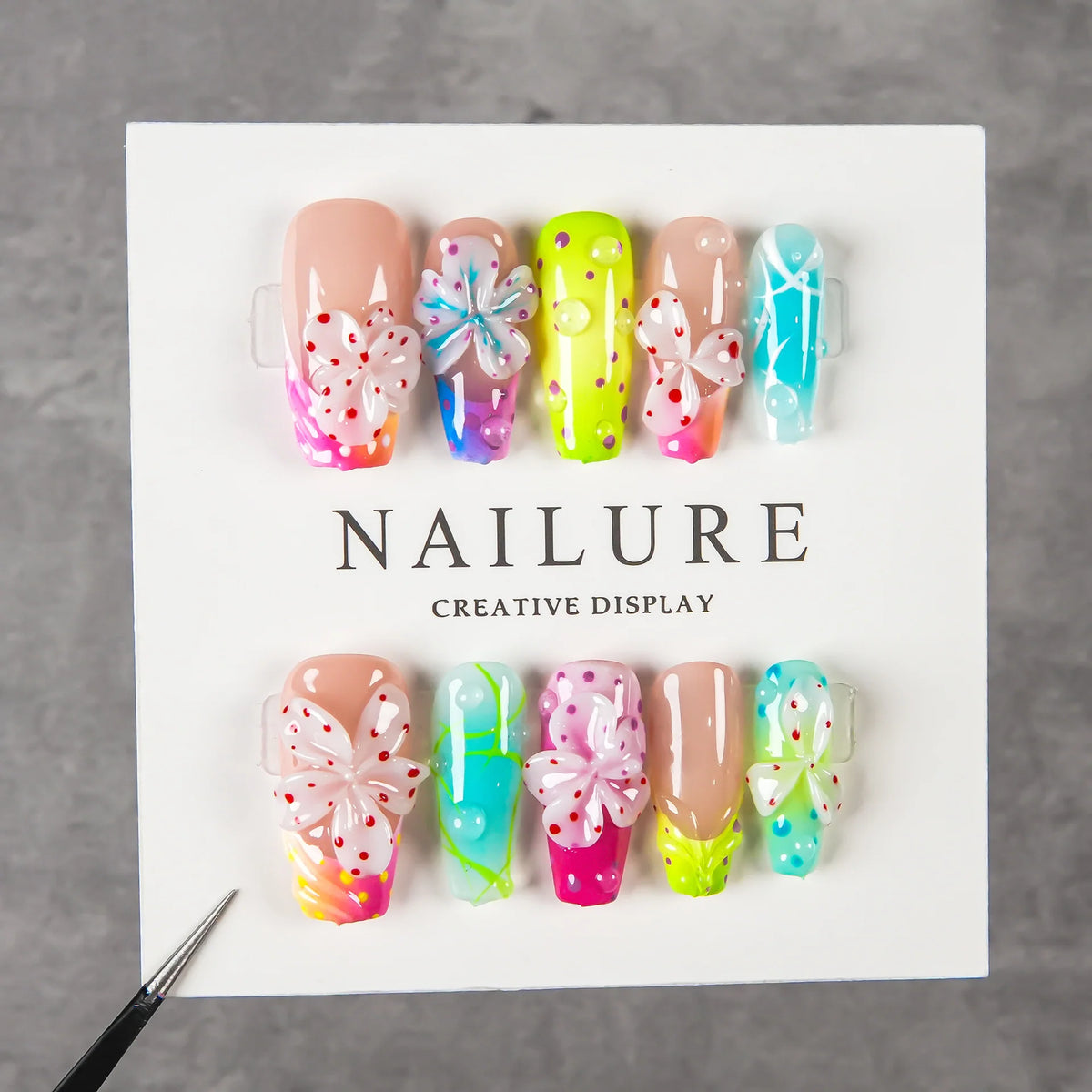 Press-On Nail Set Floral Design Fast Application