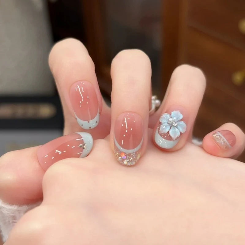 Press-On Nail Set Floral Design & Gem Accents