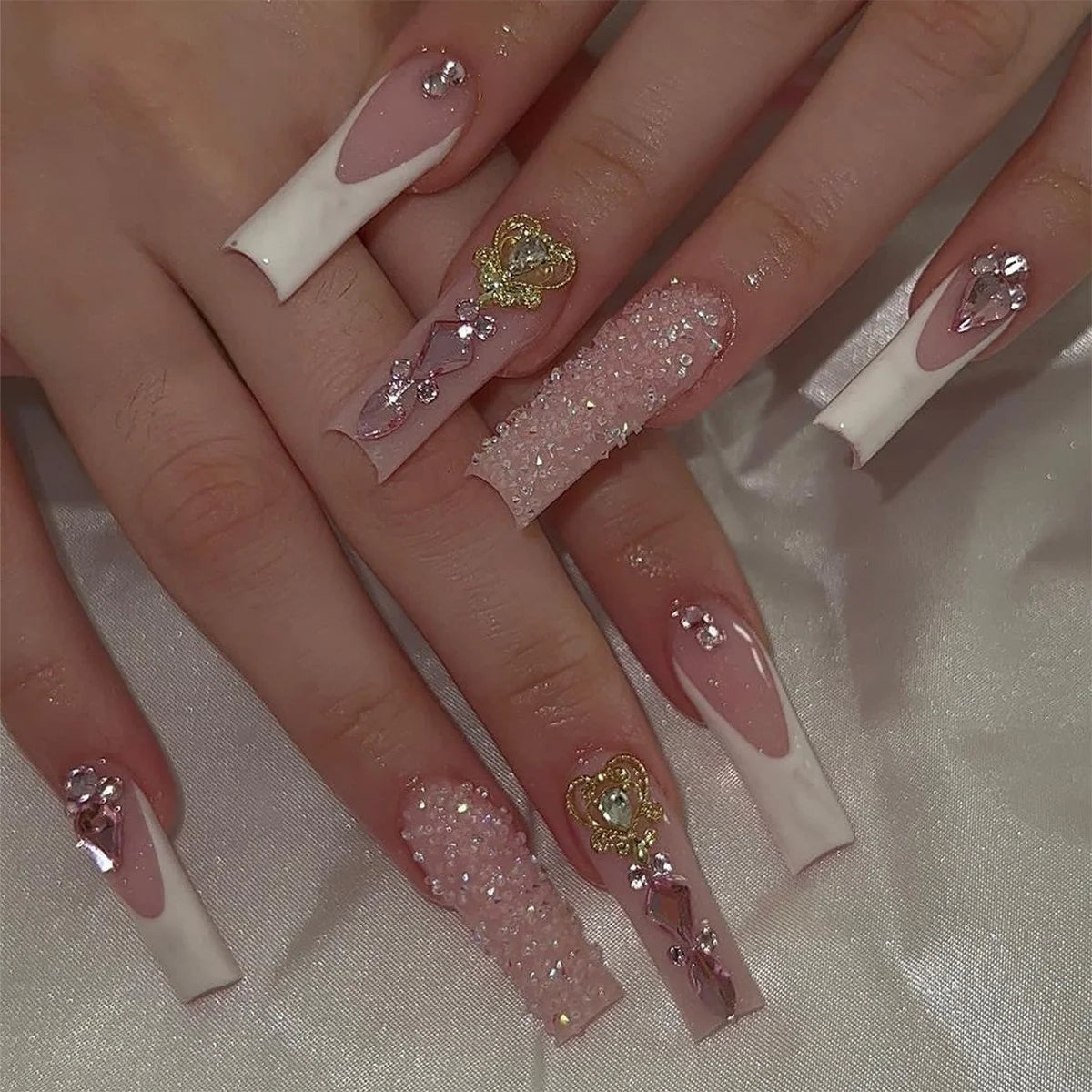 Press-On Nail Set Floral Design & Glitter