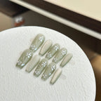 Press-On Nail Set Floral Design Glossy Multiple Sizes