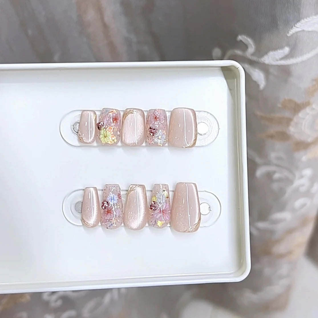 Press-On Nail Set Floral Design Glue-Free Comfortable Fit