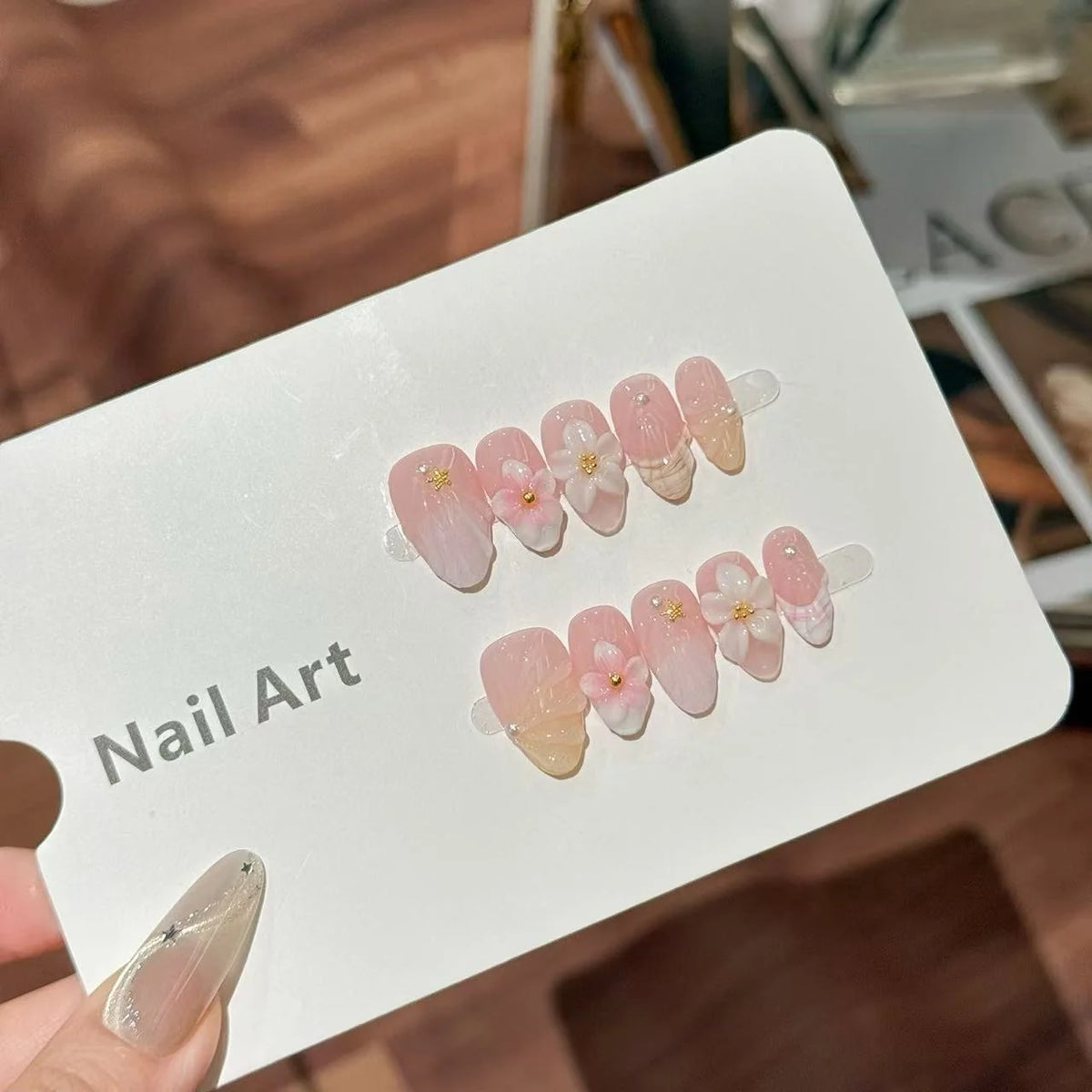 Press-On Nail Set Floral Design Glue-Free Reusable