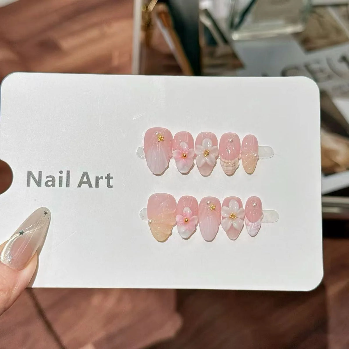 Press-On Nail Set Floral Design Glue-Free Reusable