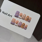 Press-On Nail Set Floral Design & Gold Accents