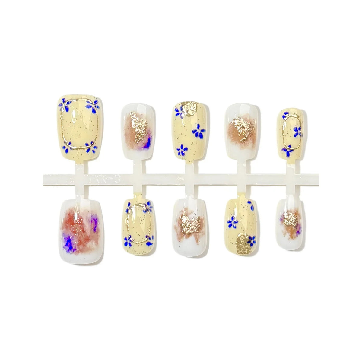 Press-On Nail Set Floral Design & Gold Accents