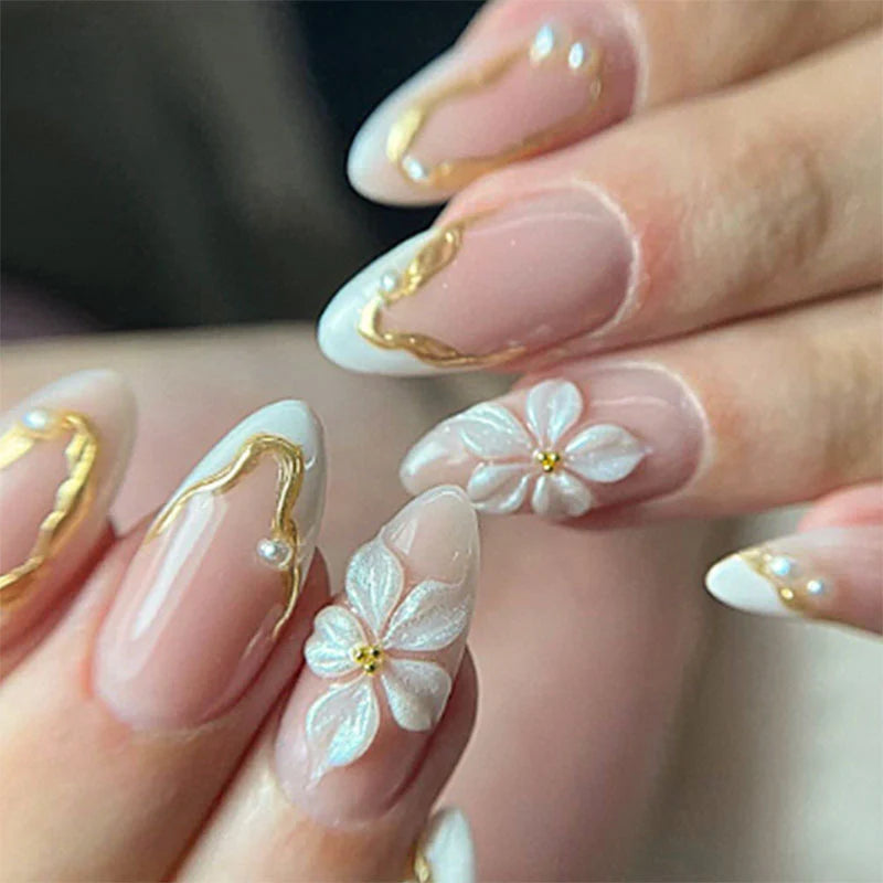 Press-On Nail Set Floral Design & Gold Accents Peel-And-Apply
