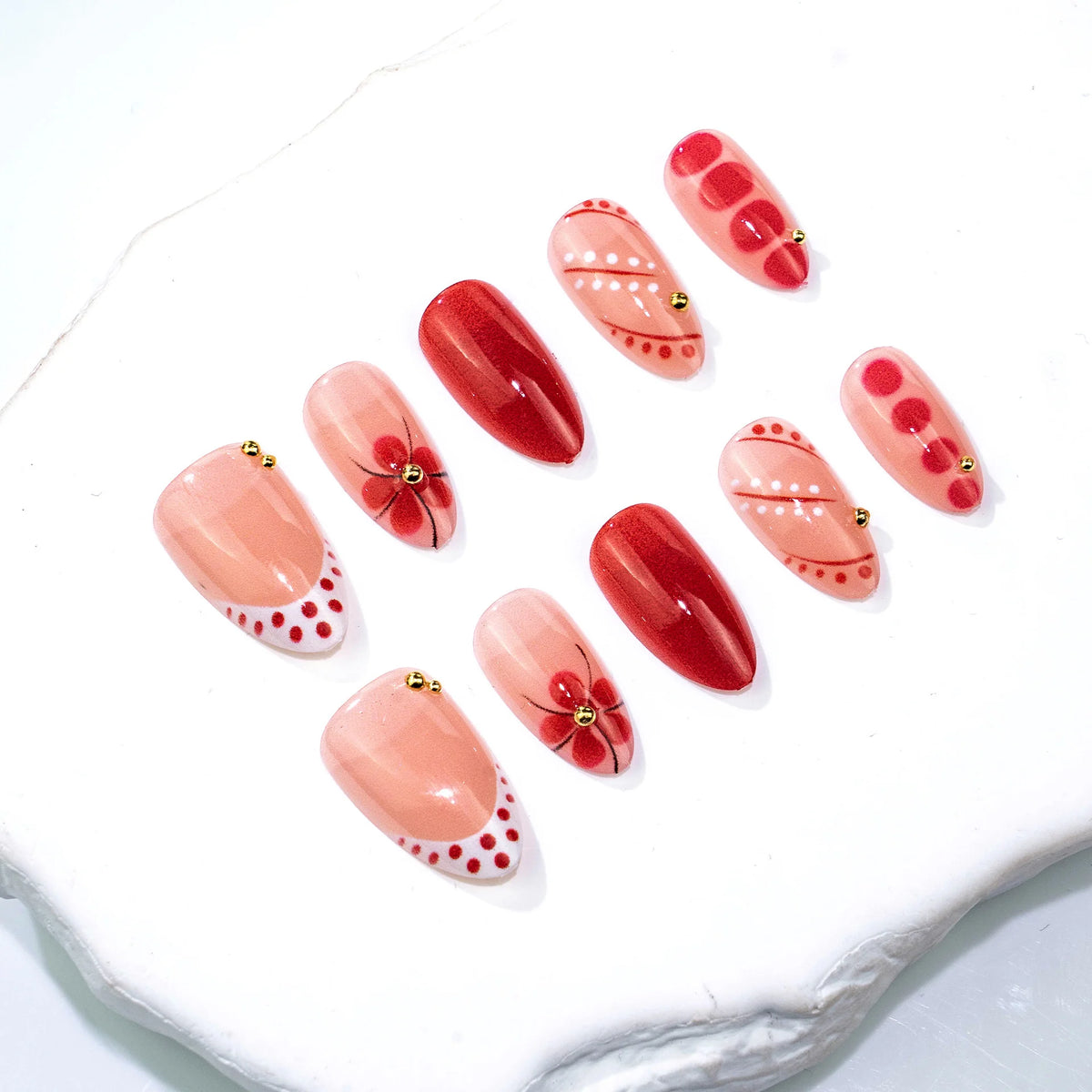 Press-On Nail Set Floral Design & Long-Lasting