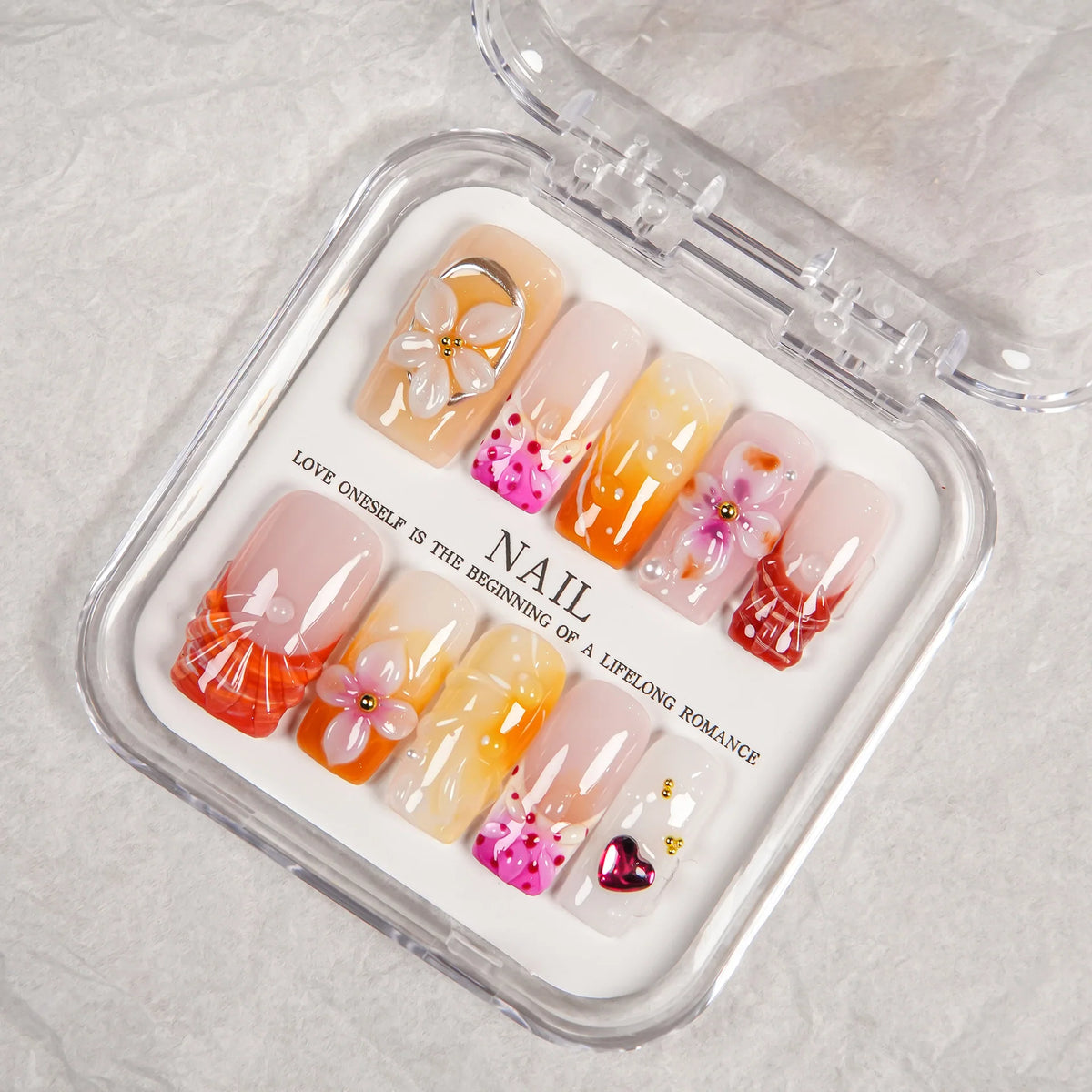Press-On Nail Set Floral Design Long-Lasting Carrying Case