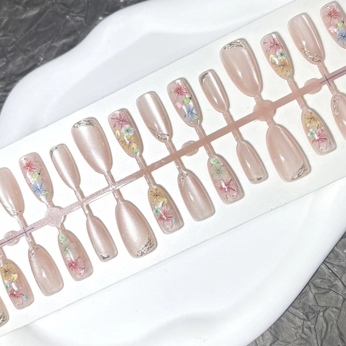 Press-On Nail Set Floral Design & Long-Lasting Wear