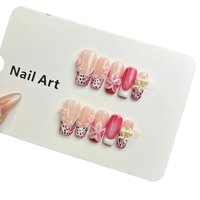 Press-On Nail Set Floral Design Long-Lasting Wear
