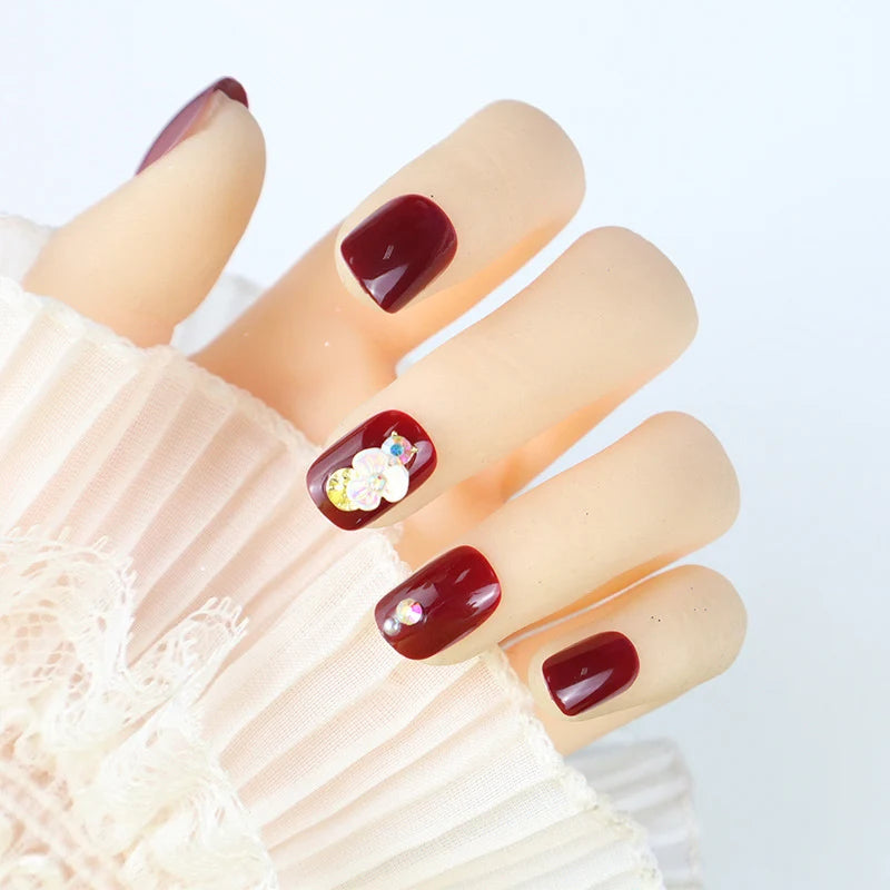 Press-On Nail Set Floral Design Multiple Sizes Adhesive Tabs