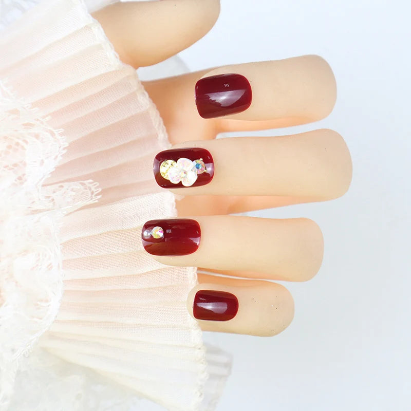 Press-On Nail Set Floral Design Multiple Sizes Adhesive Tabs