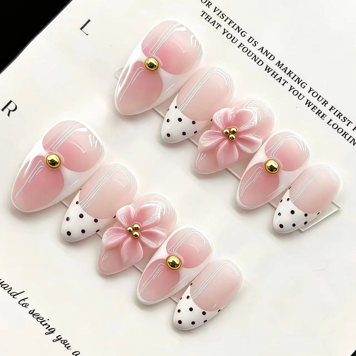 Press-On Nail Set Floral Design Non-Toxic Multiple Sizes